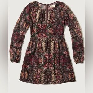 NWT Women’s Abercrombie & Fitch Patterned Peasant Dress